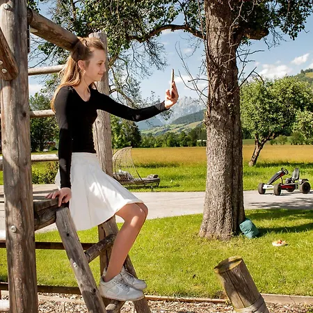 Bio-bauernhof Reiterhof * ザンクト・ヨーハン・イム・ポンガウ